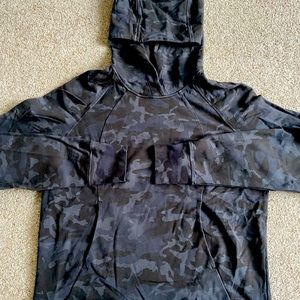 Lululemon camo Scuba hoodie sz10